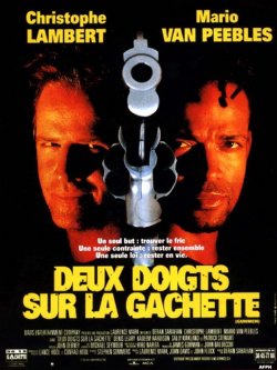 Deux doigts sur la gâchette