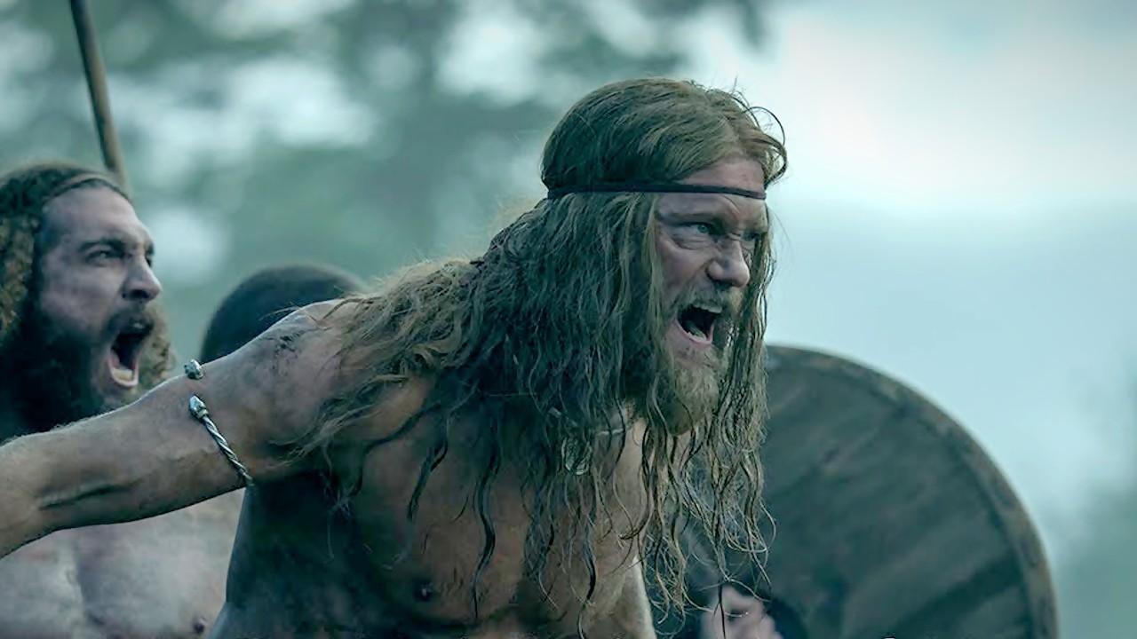 The Northman : attaque brutale de Vikings menée par Alexander Skarsgärd  (extrait