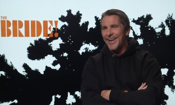 Christian Bale raconte comment le fils de Danny Boon a poignardé sa fille.... avec une fourchette